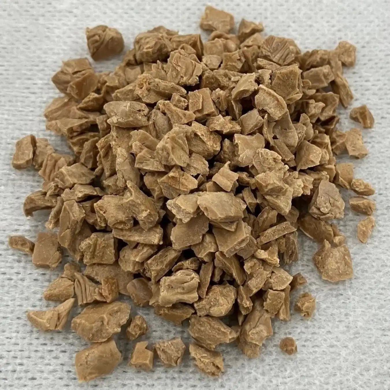 パナソニック、エンジニアリングプラスチックと同等の強度を持つセルロースファイバー成形材料を開発、2027年販売開始予定