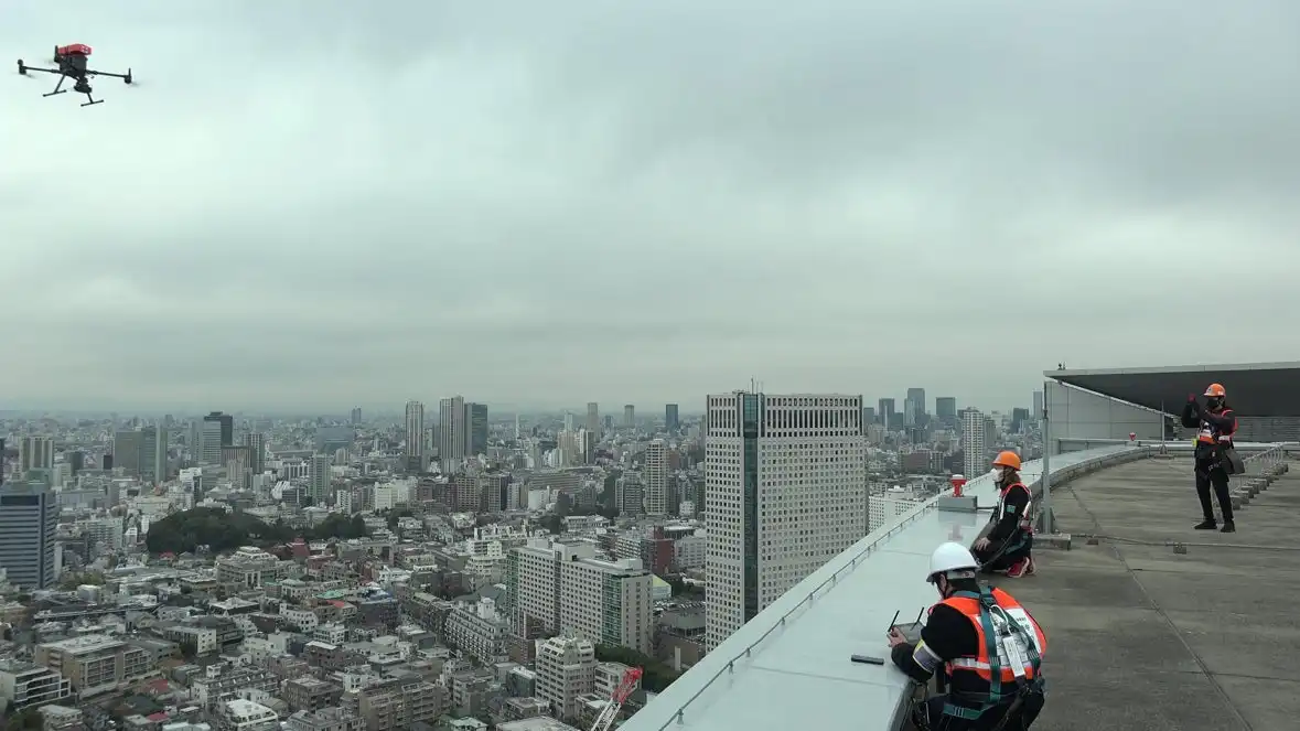 ハミングバードと東京都港区、災害時ドローン活用協定締結で被災状況把握の迅速化を実現